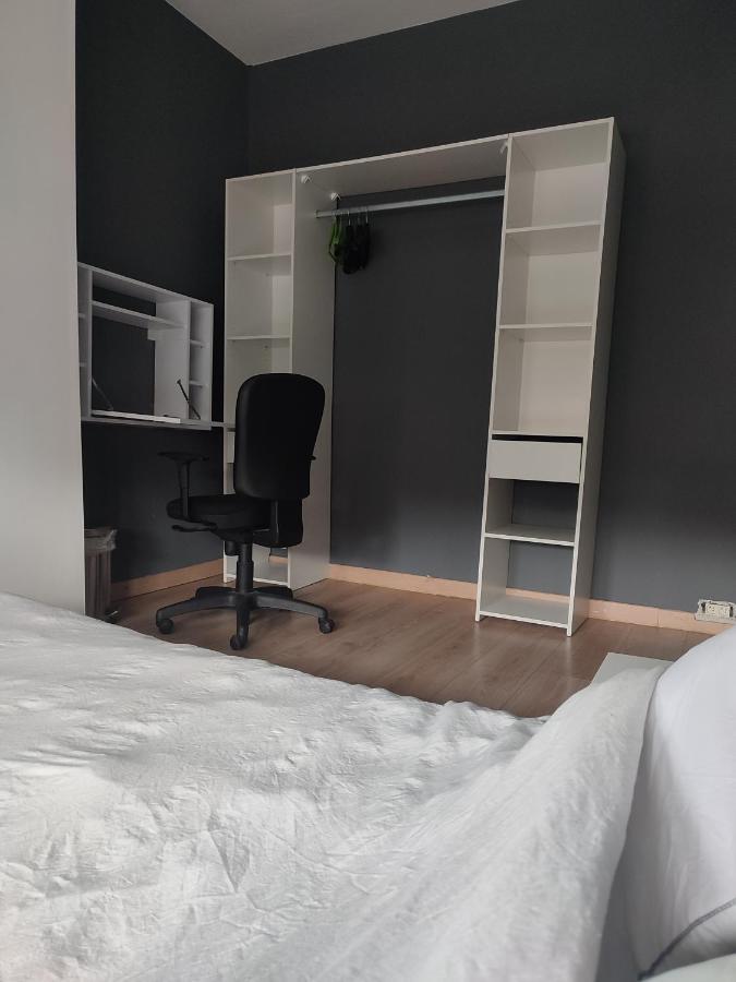 Chambre Prive Dans Une Maison Avec Terrasse Et Jardin Salles De Bain Partagees Apartment Lille Exterior photo