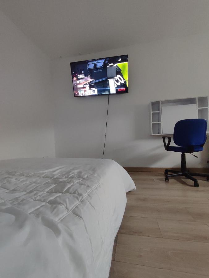 Chambre Prive Dans Une Maison Avec Terrasse Et Jardin Salles De Bain Partagees Apartment Lille Exterior photo